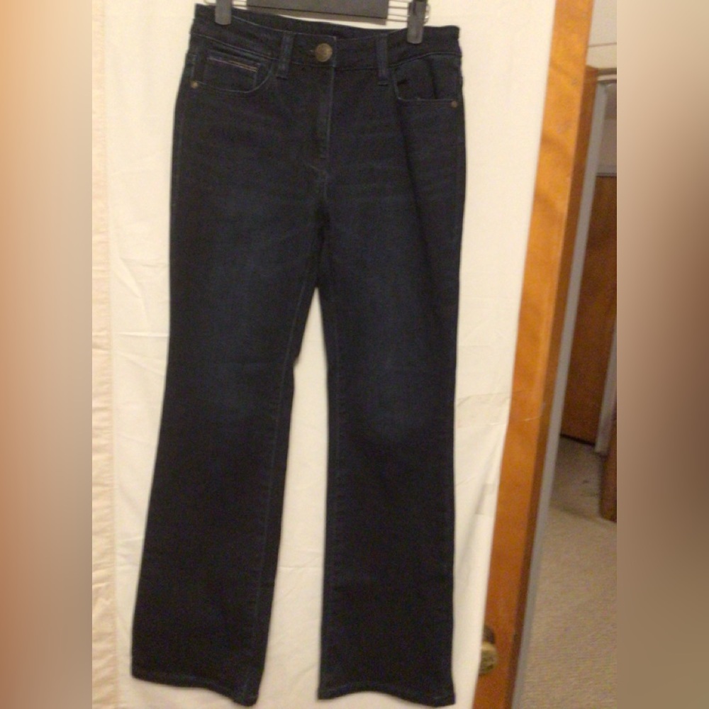 Karl Lagerfeld Boot cut jeans waist SZ 27”